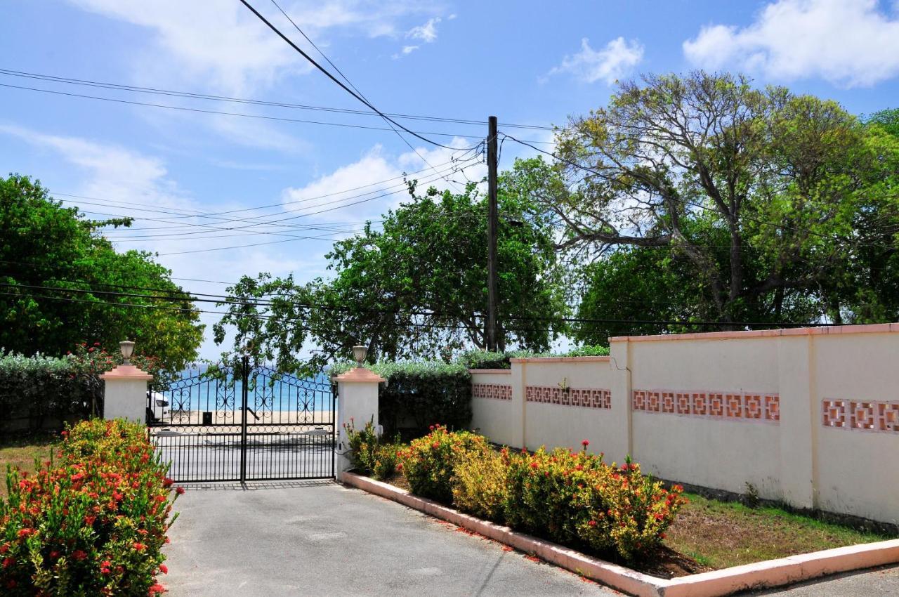 Welcome To The Unpretentious And Breezy Graceville, Steps Away From The Beach Saint James Exterior foto